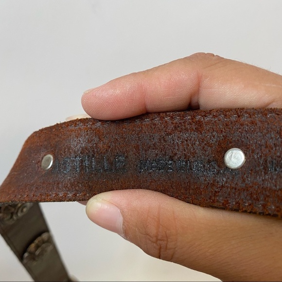 Pastille Vintage Brown Leather Belt Silver Conchos Hardware Women's Size Small - Picture 4 of 7